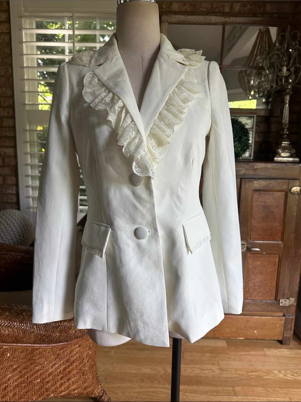 LOVESHACKFANCY  Lula Tailored Lace-Trim Blazer 8